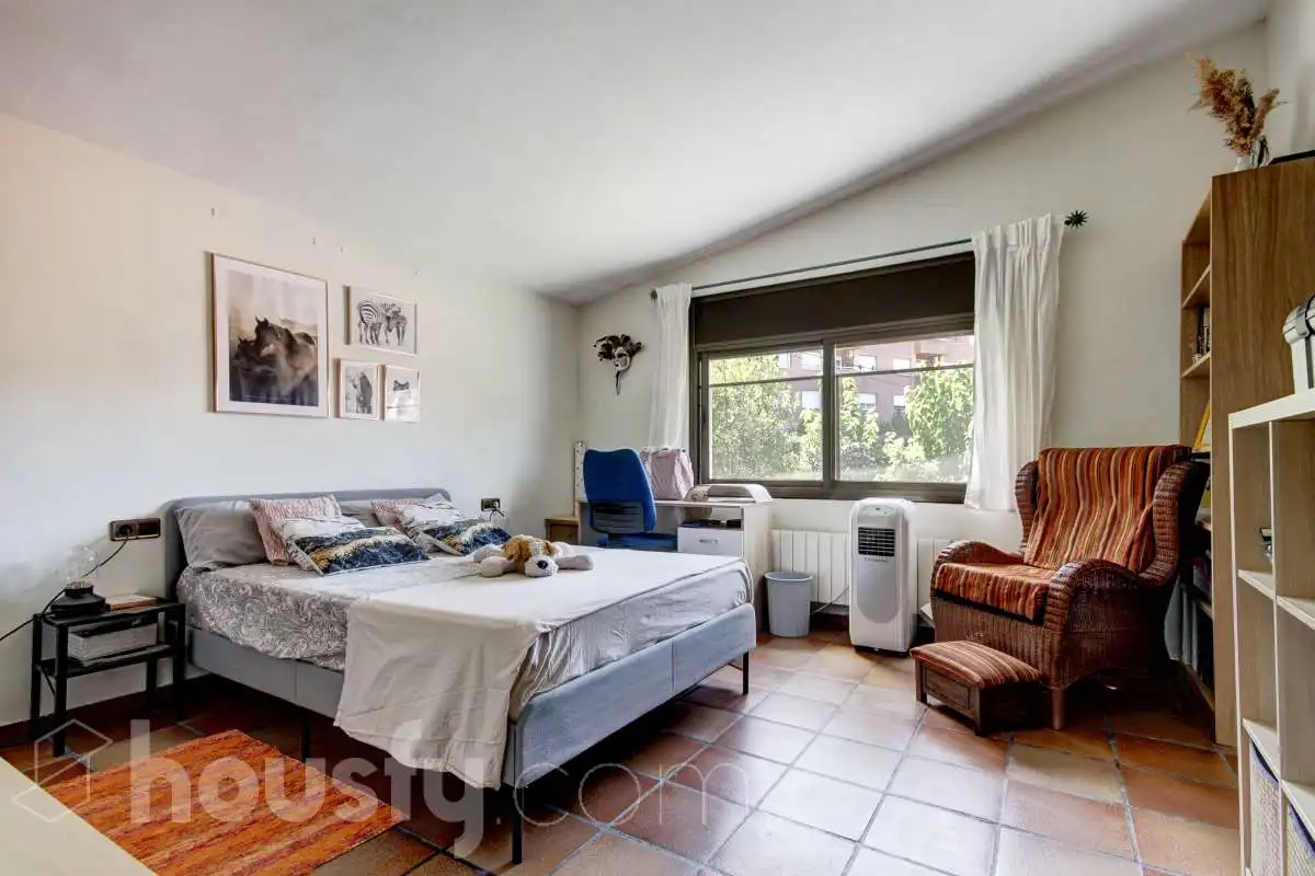 Casa con piscina en venta en Avinguda de Corbera ., imagen 17