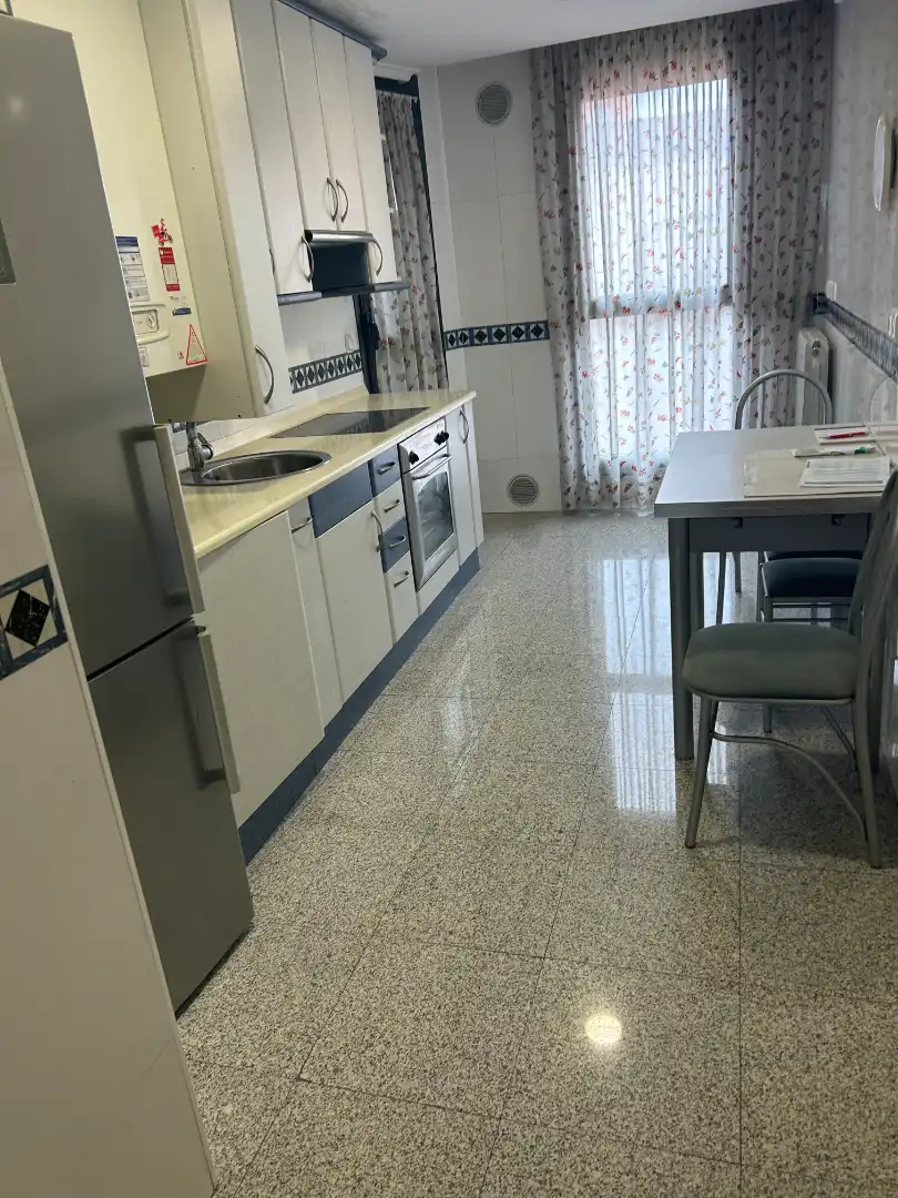 Küche von Wohnung zum Verkauf in Burgos mit Heizung, Terrasse und Abstellraum