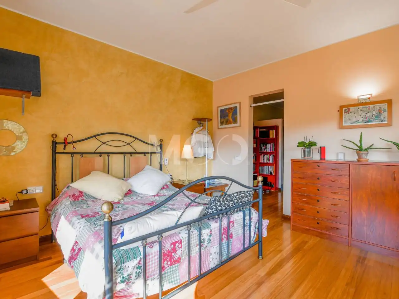 Dormitori de Casa o xalet en venda en Tavèrnoles amb Calefacció, Jardí privat i Parquet