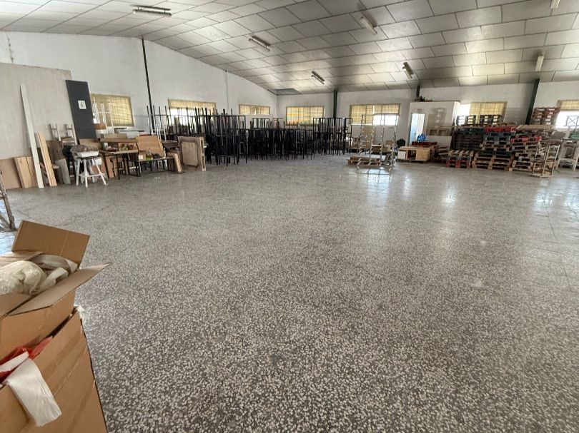 Oficina en venda en Lucena