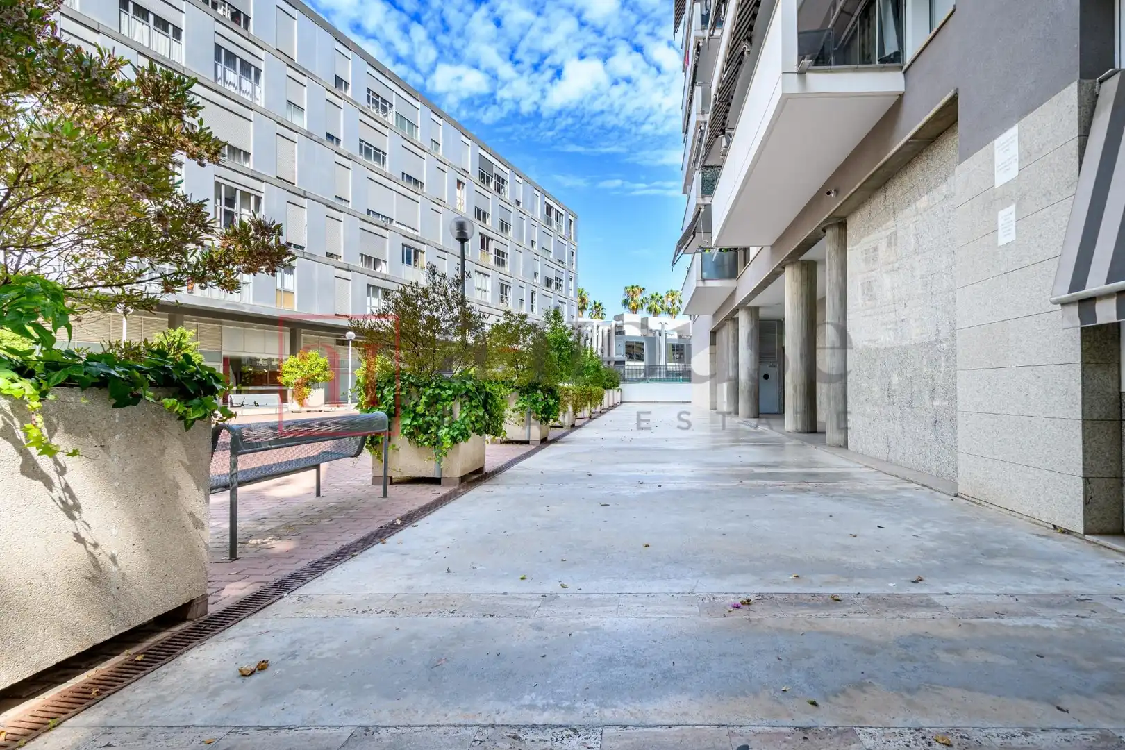 Exterior view of Flat for sale in Barcelona  with Air Conditioner, Heating and Terrace