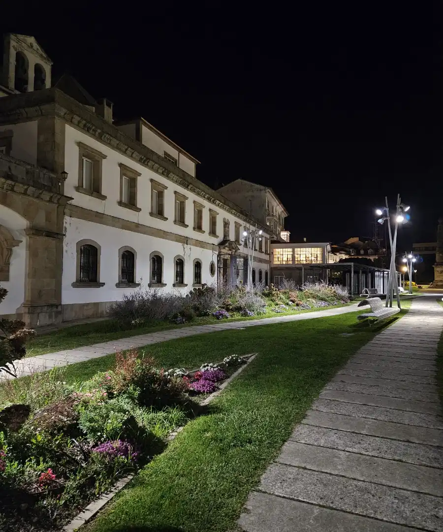 Vista exterior de Dúplex en venda en Ferrol amb Balcó