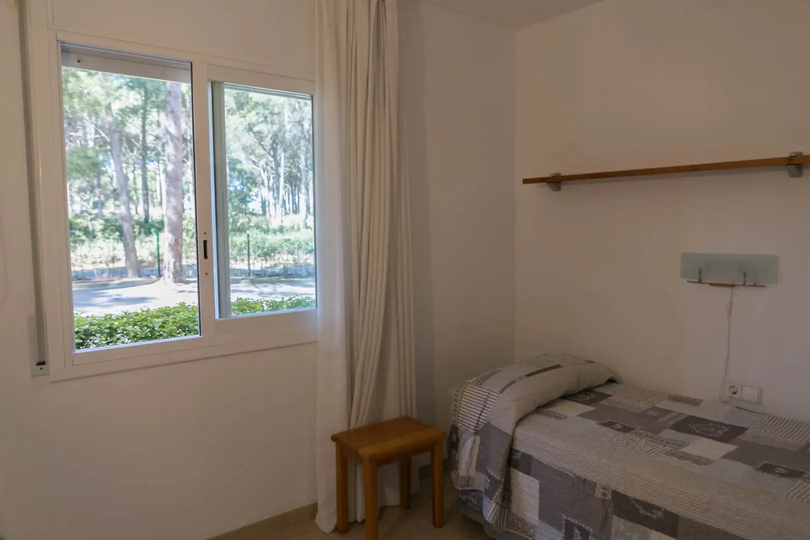 Schlafzimmer von Wohnungen zum Verkauf in Pals mit Terrasse und Gemeinschaftspool