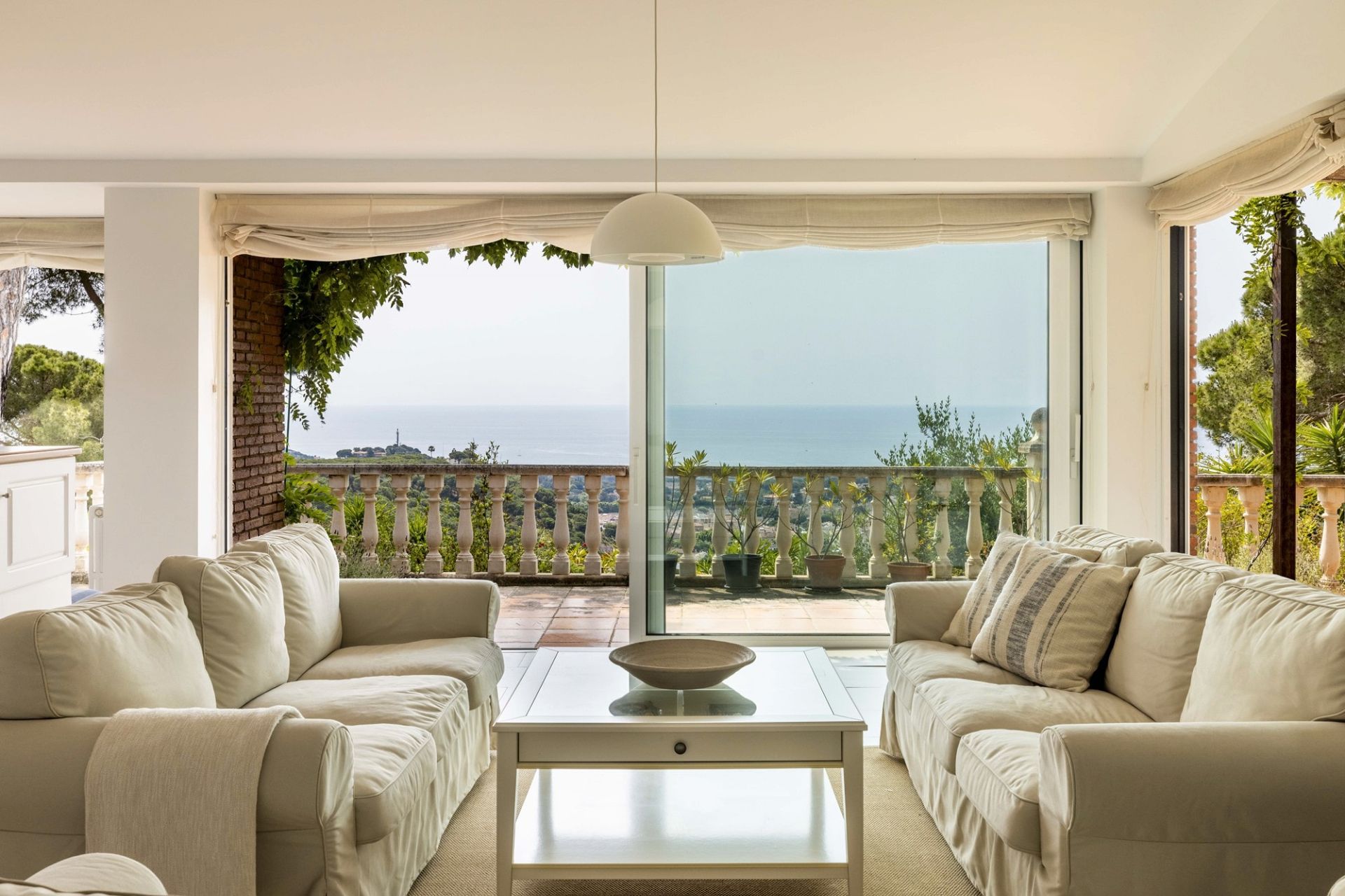 Living room of House or chalet for sale in Sant Andreu de Llavaneres  with Private garden, Terrace and Swimming Pool