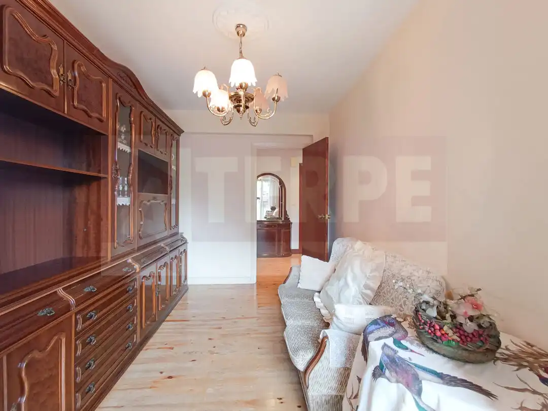 Sala de estar de Piso en venta en Lezo con Calefacción, Trastero y Balcón