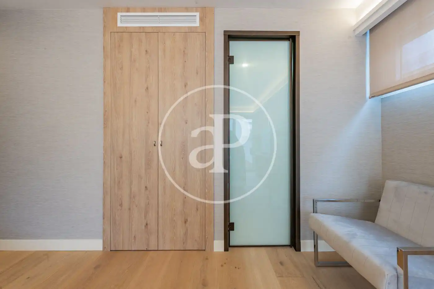 Bedroom of Flat for rent in Madrid  with Air Conditioner, Heating and Terrace