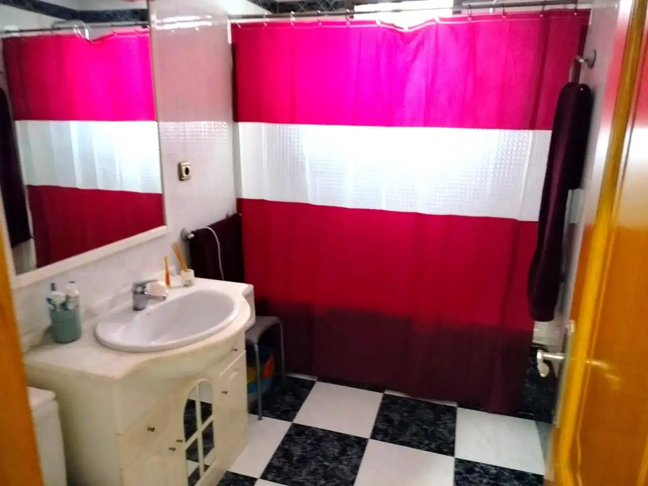 Baño de Piso en venta en Crevillent con Aire acondicionado y Terraza