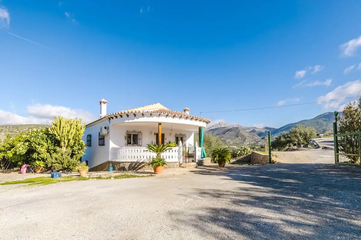 Villa con giardino in vendita a Alcaucín, imagen 23