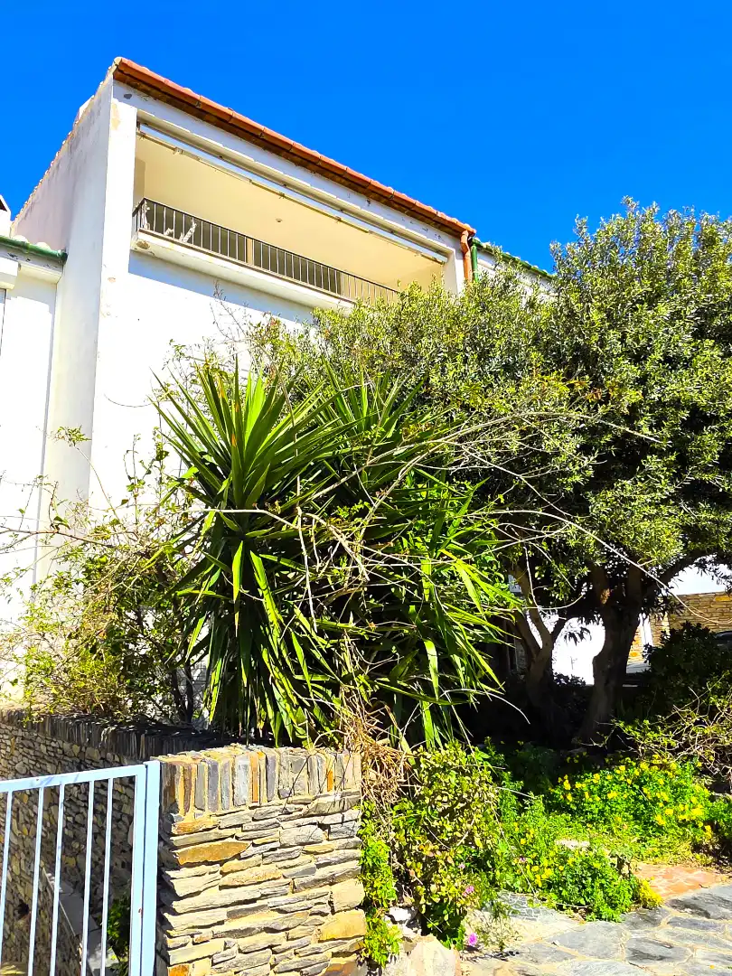 Garten von Einfamilien-Reihenhaus zum Verkauf in Cadaqués mit Heizung und Terrasse