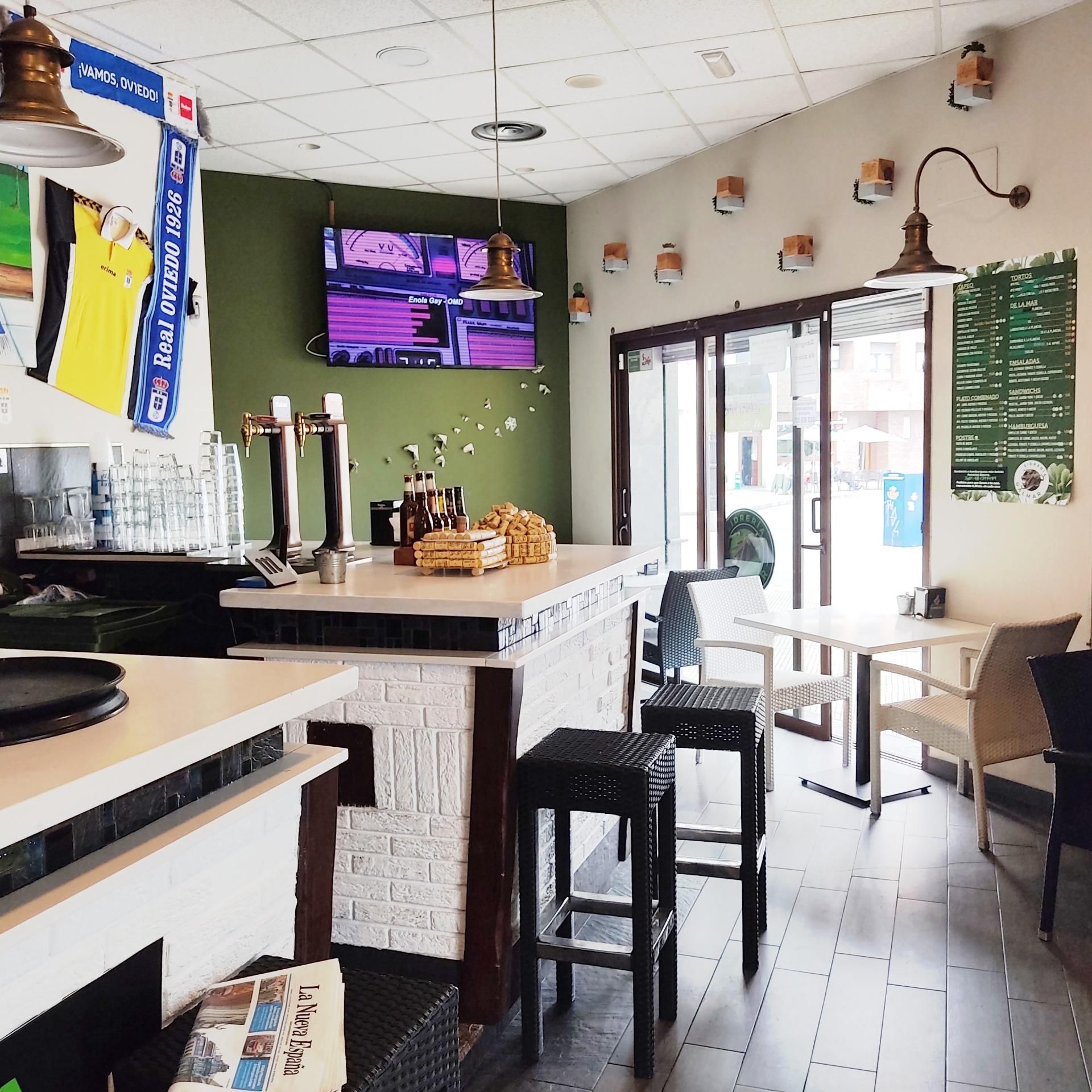 Premises to rent in Oviedo   with Furnished
