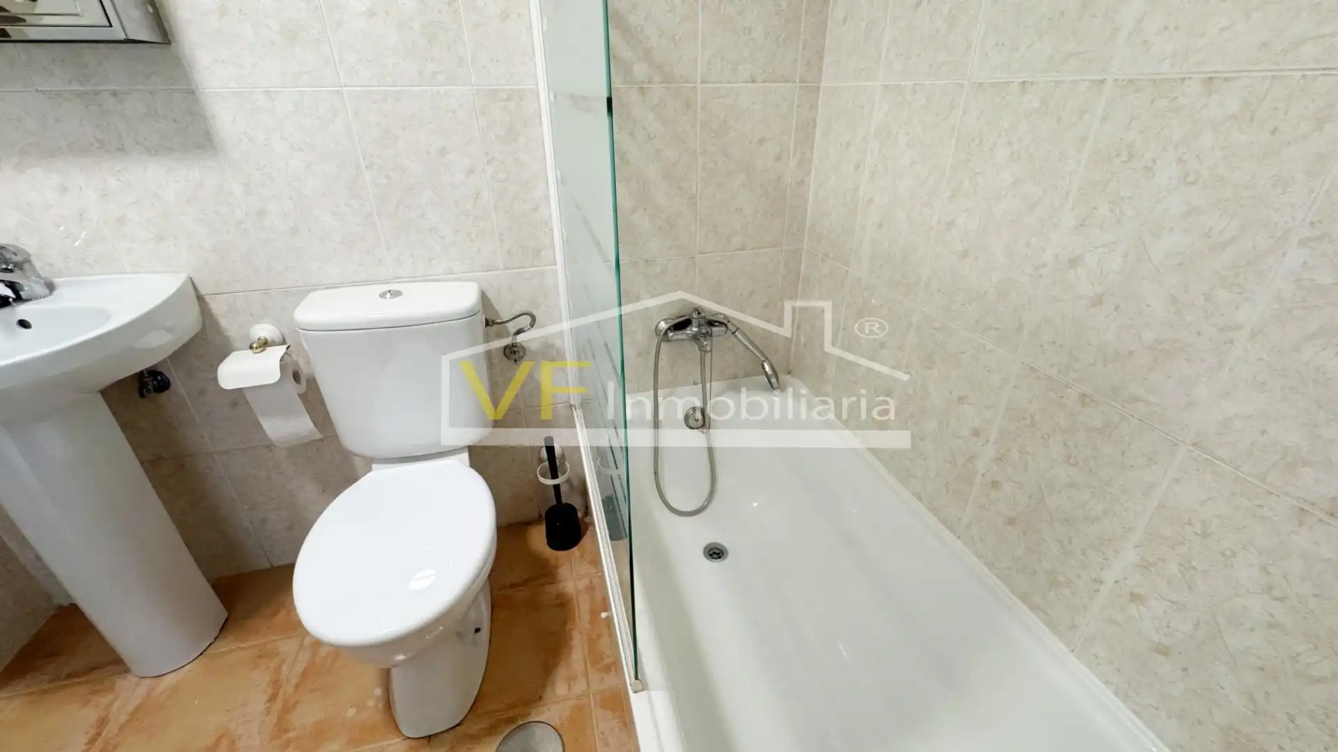 Bathroom of Flat for rent in Rincón de la Victoria  with Terrace and Community pool