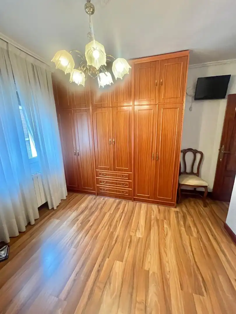 Habitación de Piso en venta en Portugalete con Calefacción, Amueblado y Horno