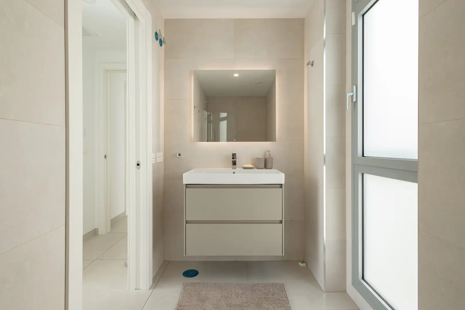 Bathroom of Attic for sale in Marbella  with Air Conditioner, Heating and Terrace
