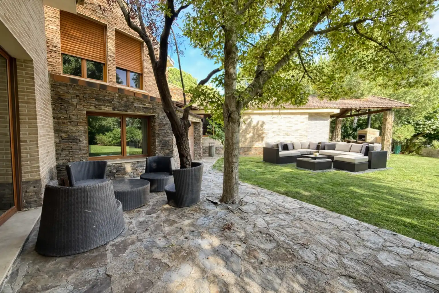 Terrace of Houses for sale in Boadilla del Monte  with Air Conditioner, Heating and Private garden