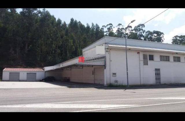 Nave industrial en Alquiler en Lugar de Pousa en Padrón