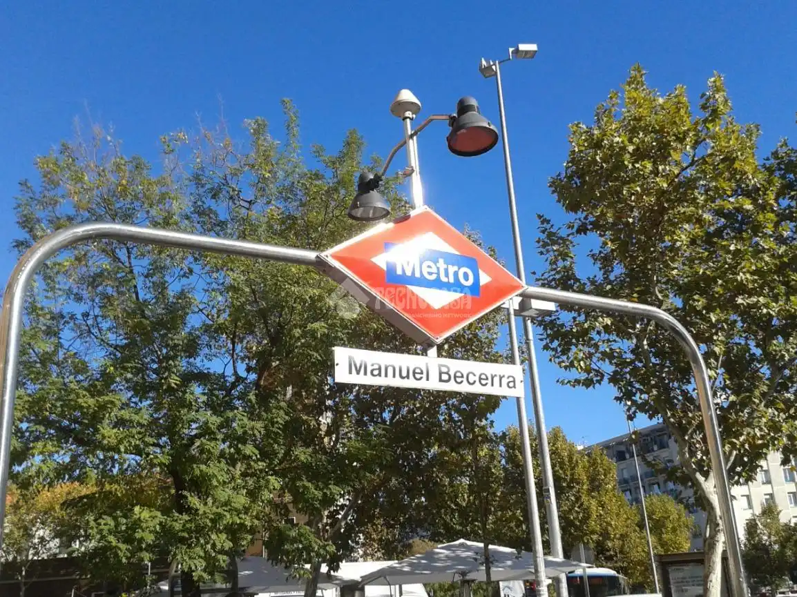 Außenansicht von Wohnung zur Miete in Madrid