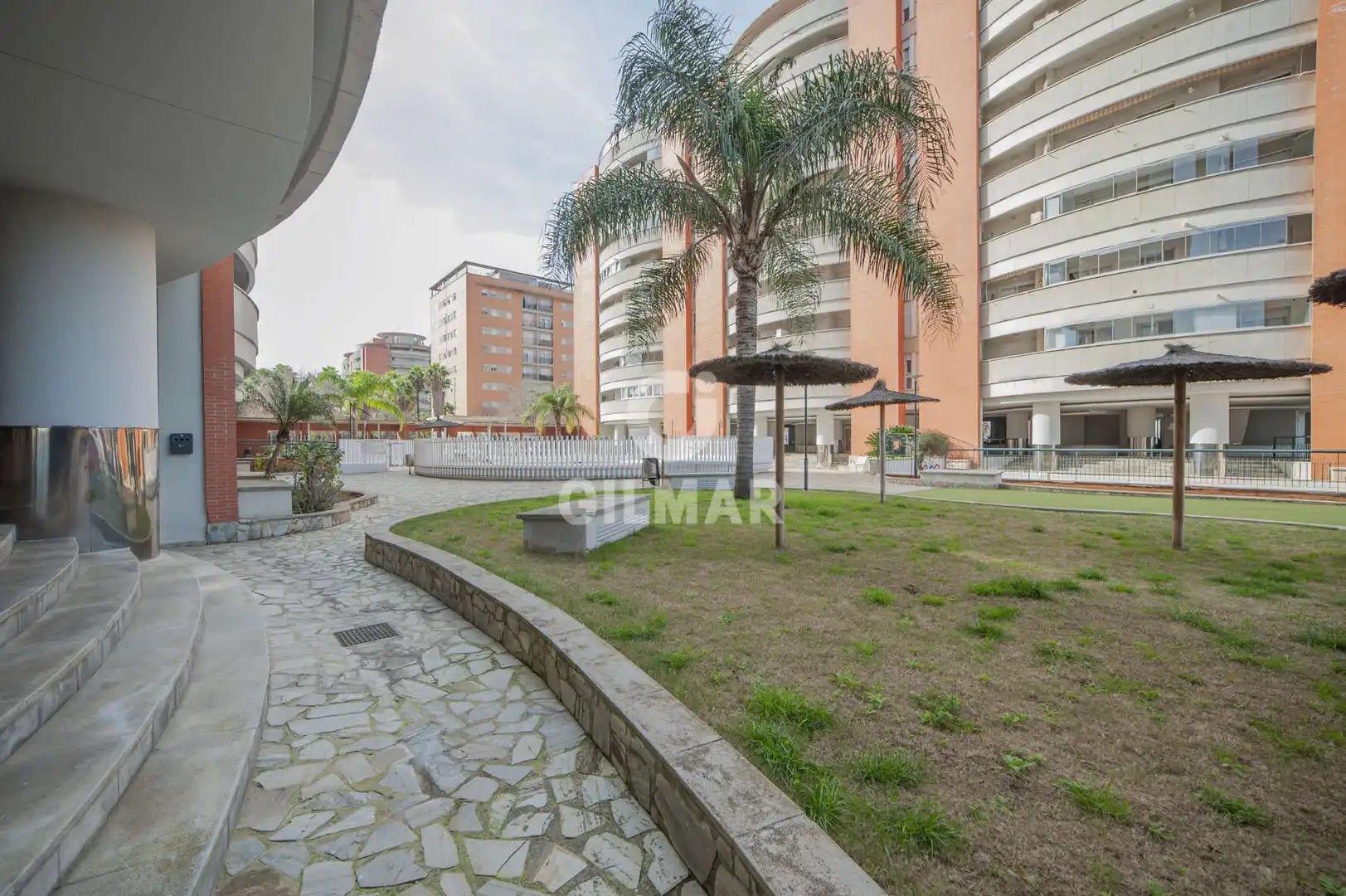 Vista exterior de Piso en venta en Sevilla con Calefacción, Jardín privado y Trastero