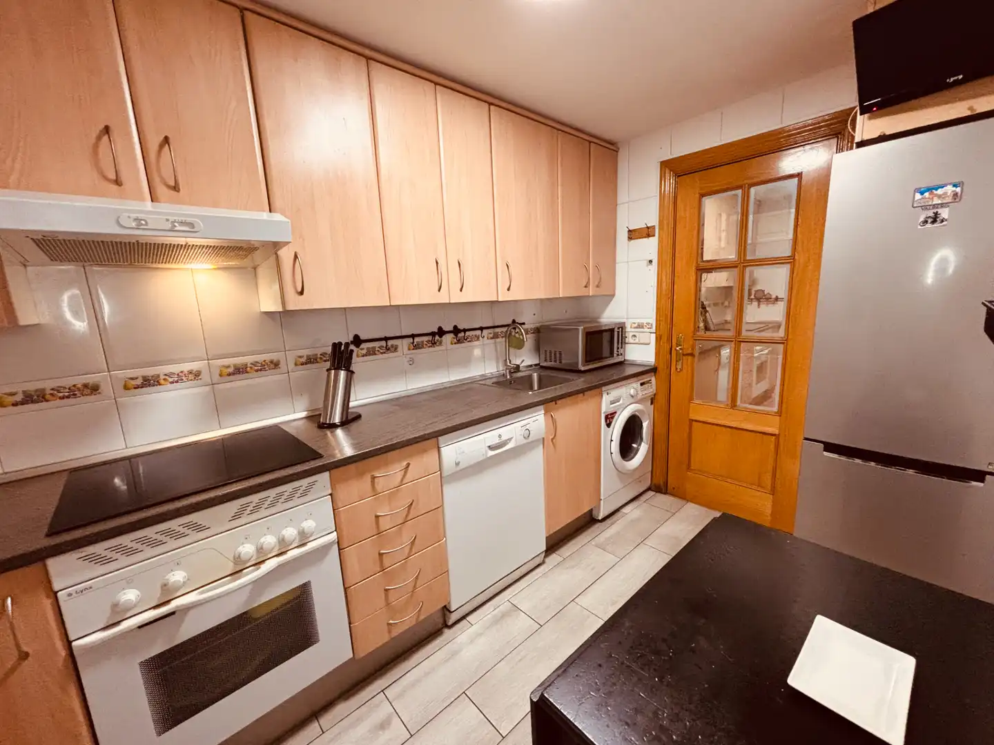 Kitchen of Flat for rent in Getafe  with Air Conditioner, Parquet flooring and Washing machine
