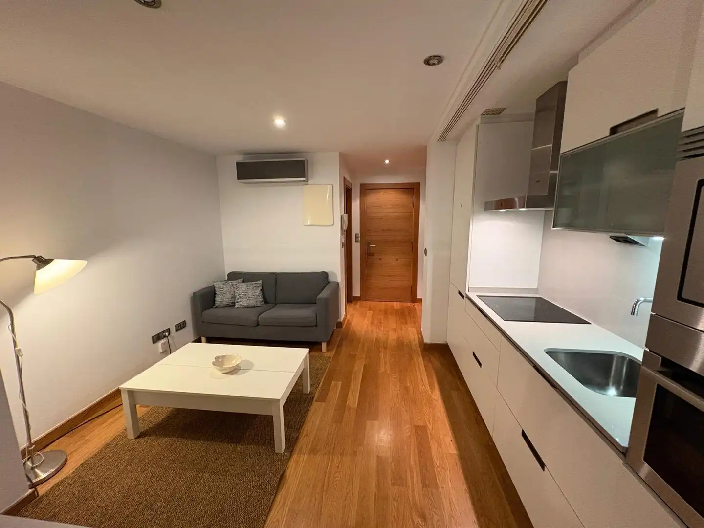Piso de alquiler en Vigo  con Aire acondicionado, Calefacción y Amueblado