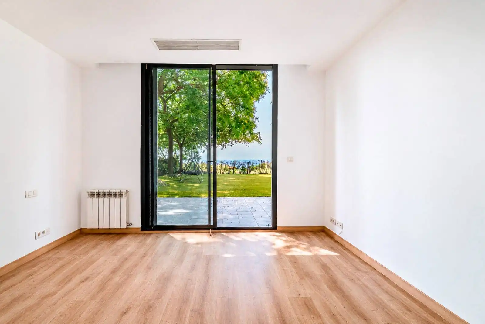 Haus oder Chalet zum Verkauf in Sant Vicenç de Montalt mit Klimaanlage, Heizung und Privatgarten