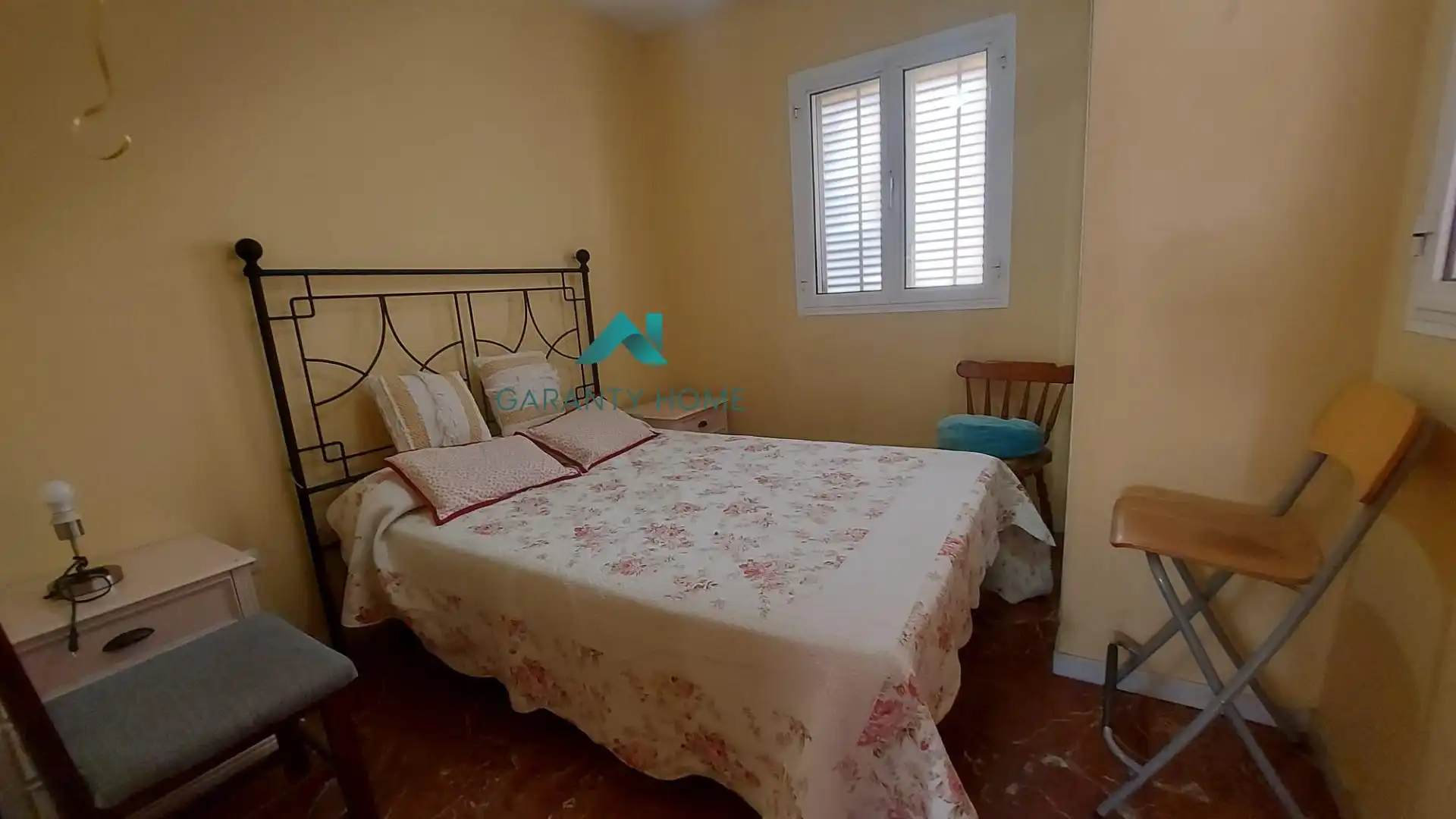 Dormitori de Casa o xalet en venda en Dos Hermanas amb Aire condicionat, Jardí privat i Traster