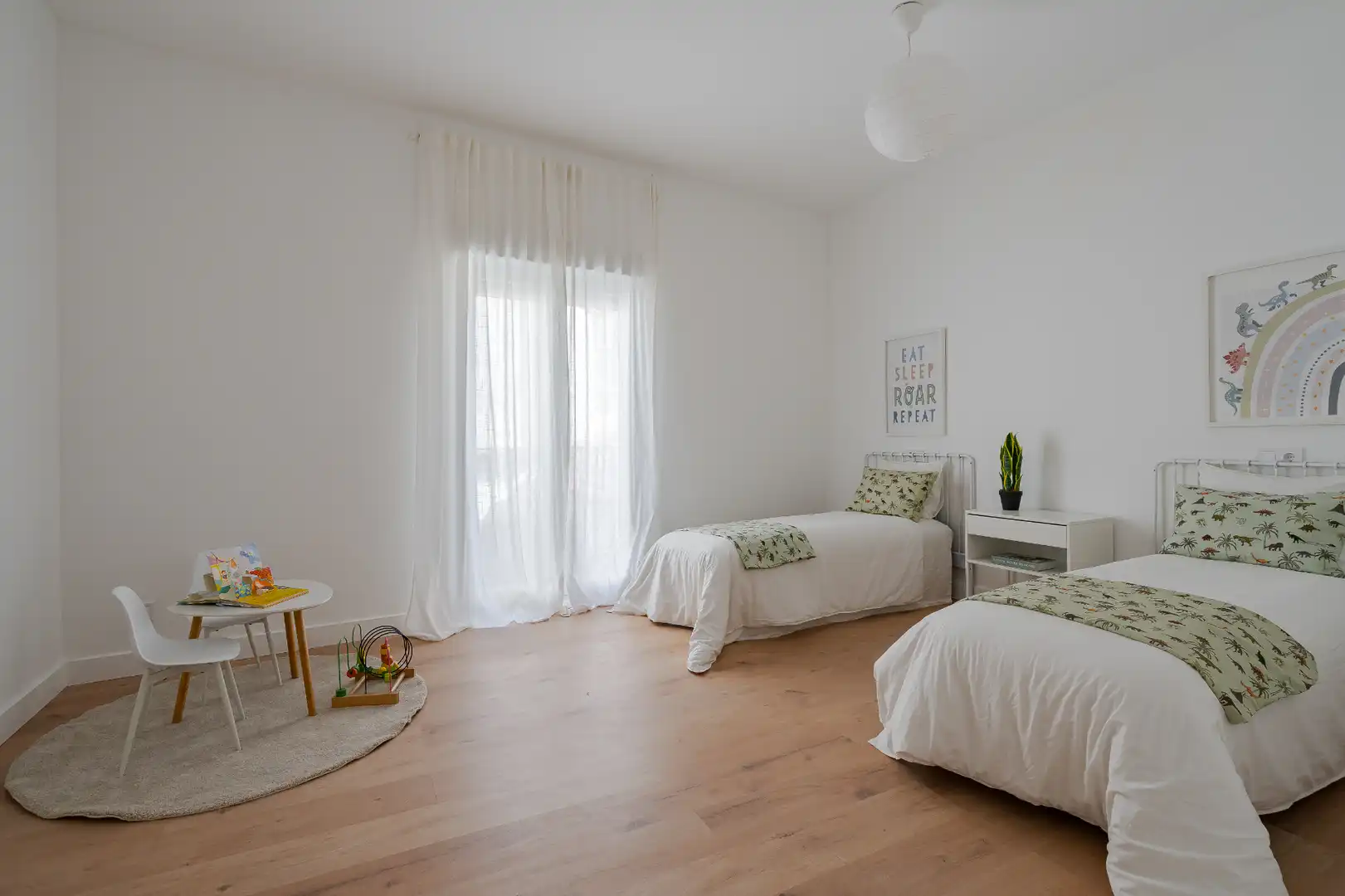 Dormitori de Casa o xalet en venda en Tielmes amb Aire condicionat, Calefacció i Jardí privat