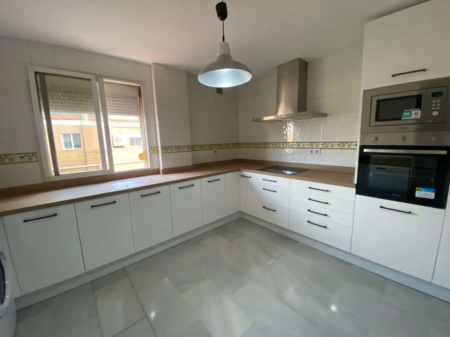 Kitchen of Flat for rent in Sevilla  with Air Conditioner, Heating and Terrace