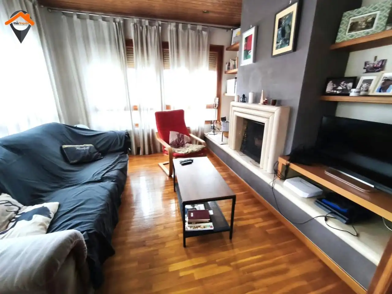 Wohnzimmer von Wohnung zum Verkauf in Sabadell mit Klimaanlage, Heizung und Parkett