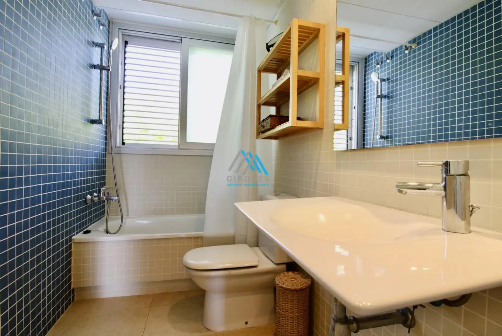 Bathroom of Attic for sale in Castell d'Aro, Platja d'Aro i s'Agaró  with Air Conditioner, Heating and Terrace