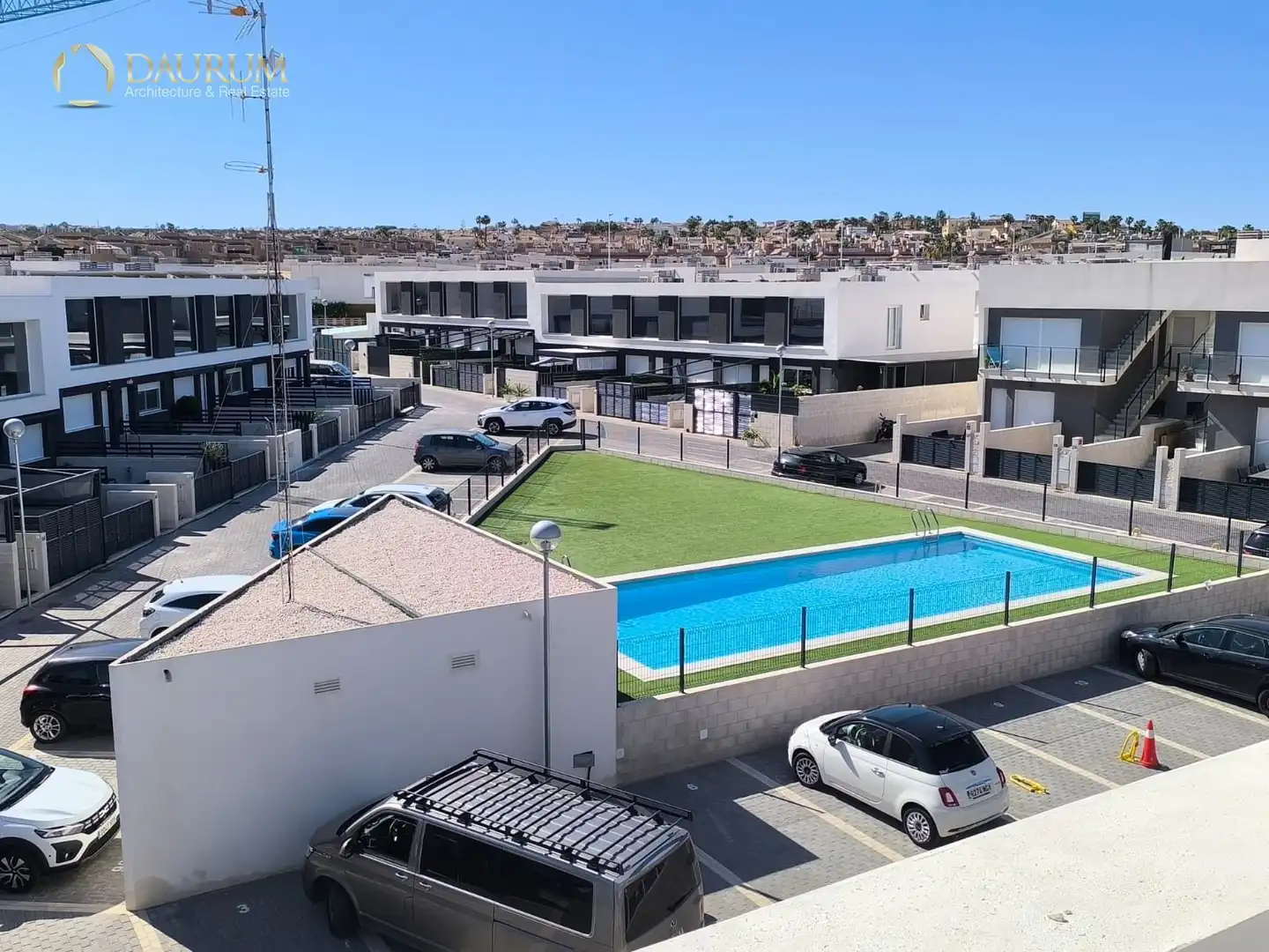 Adossat amb piscina en venda a CALLE DE XIPRE, imagen 51