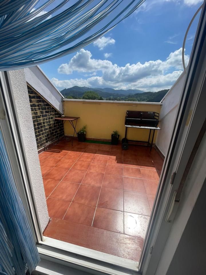Terrace of Attic to rent in Cartes  with Terrace