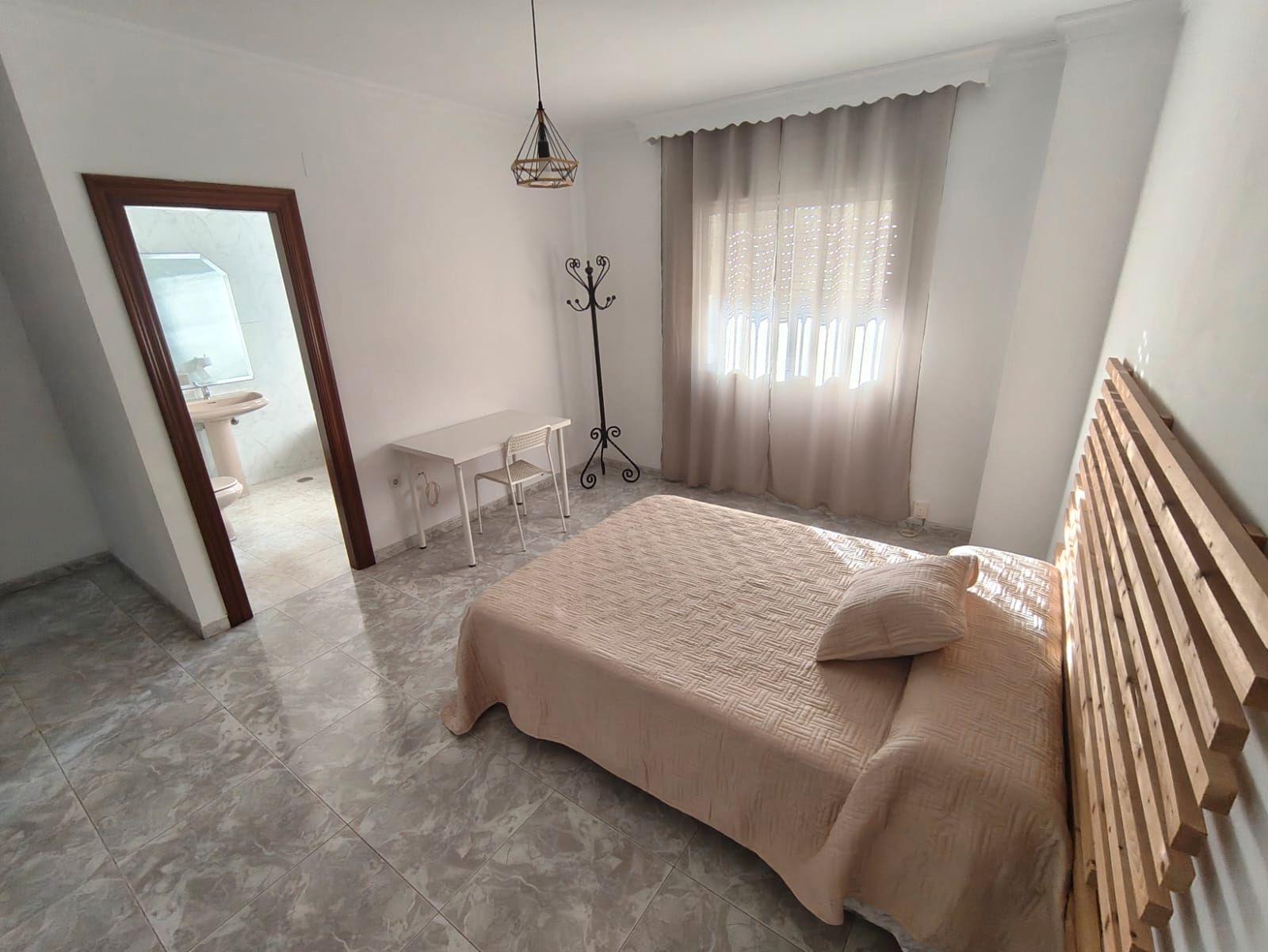 Bedroom of House or chalet to share in Málaga Capital  with Air Conditioner, Terrace and Furnished
