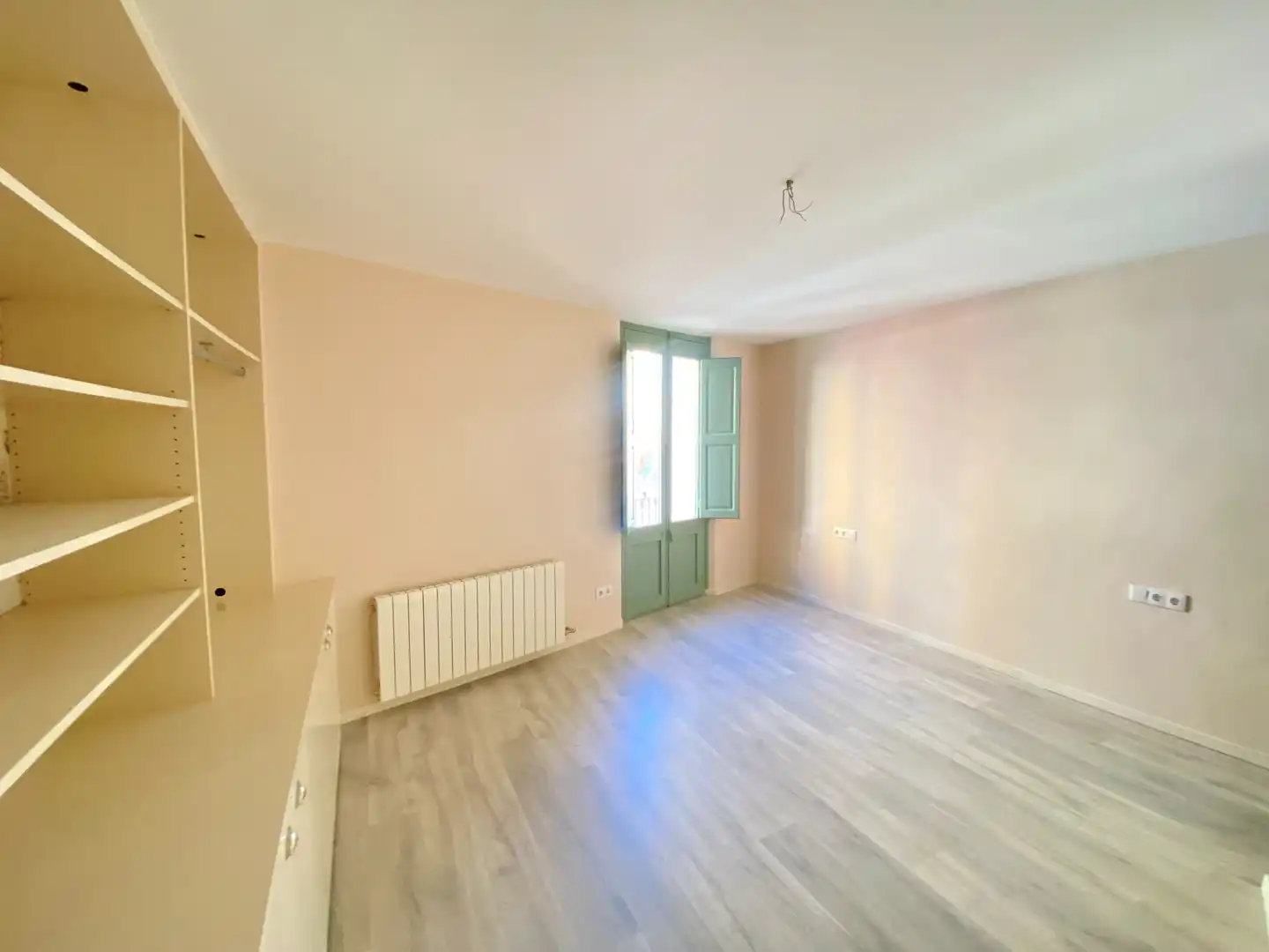 Dormitori de Casa adosada en venda en Corbera de Llobregat amb Calefacció, Parquet i Terrassa
