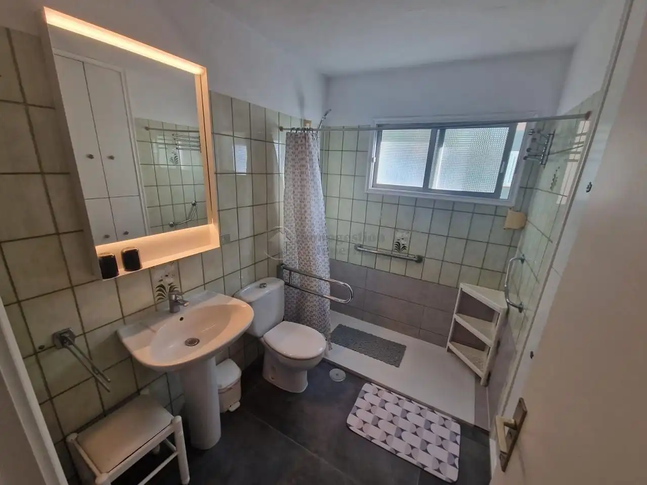Baño de Apartamento de alquiler en Arona con Terraza y Amueblado