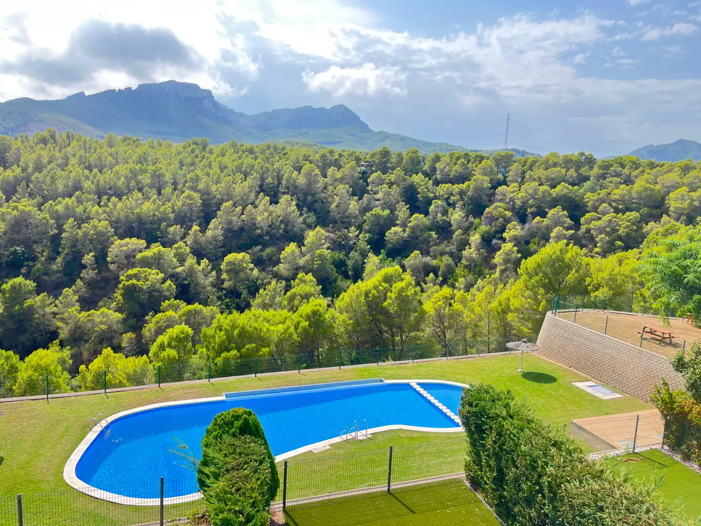 Piso con terraza en venta en Carrer de les Eres 3
