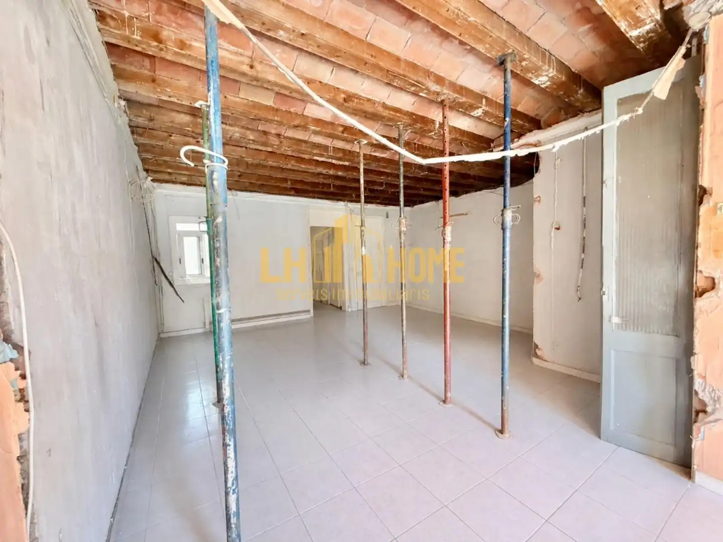 Flat for sale in Barcelona  with Balcony
