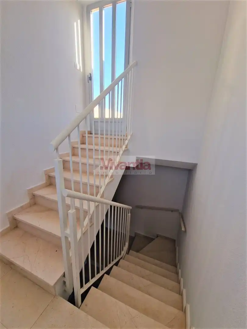 Maisonette zum Verkauf in Lorca mit Klimaanlage, Heizung und Terrasse