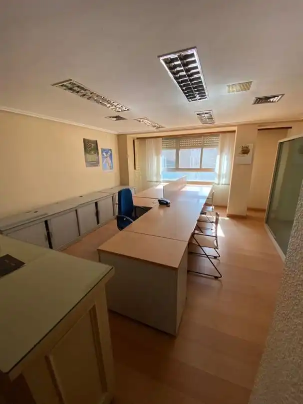 Büro mit Aufzug zur Miete in Calle General Vara de Rey, imagen 5