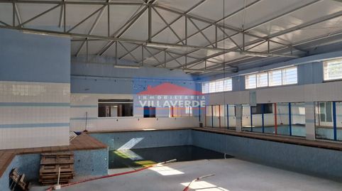 Foto 5 von Fabrikhallen zur Miete in Coiro, Cangas