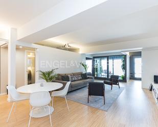 Sala d'estar de Apartament en venda en  Barcelona Capital amb Aire condicionat, Terrassa i Balcó