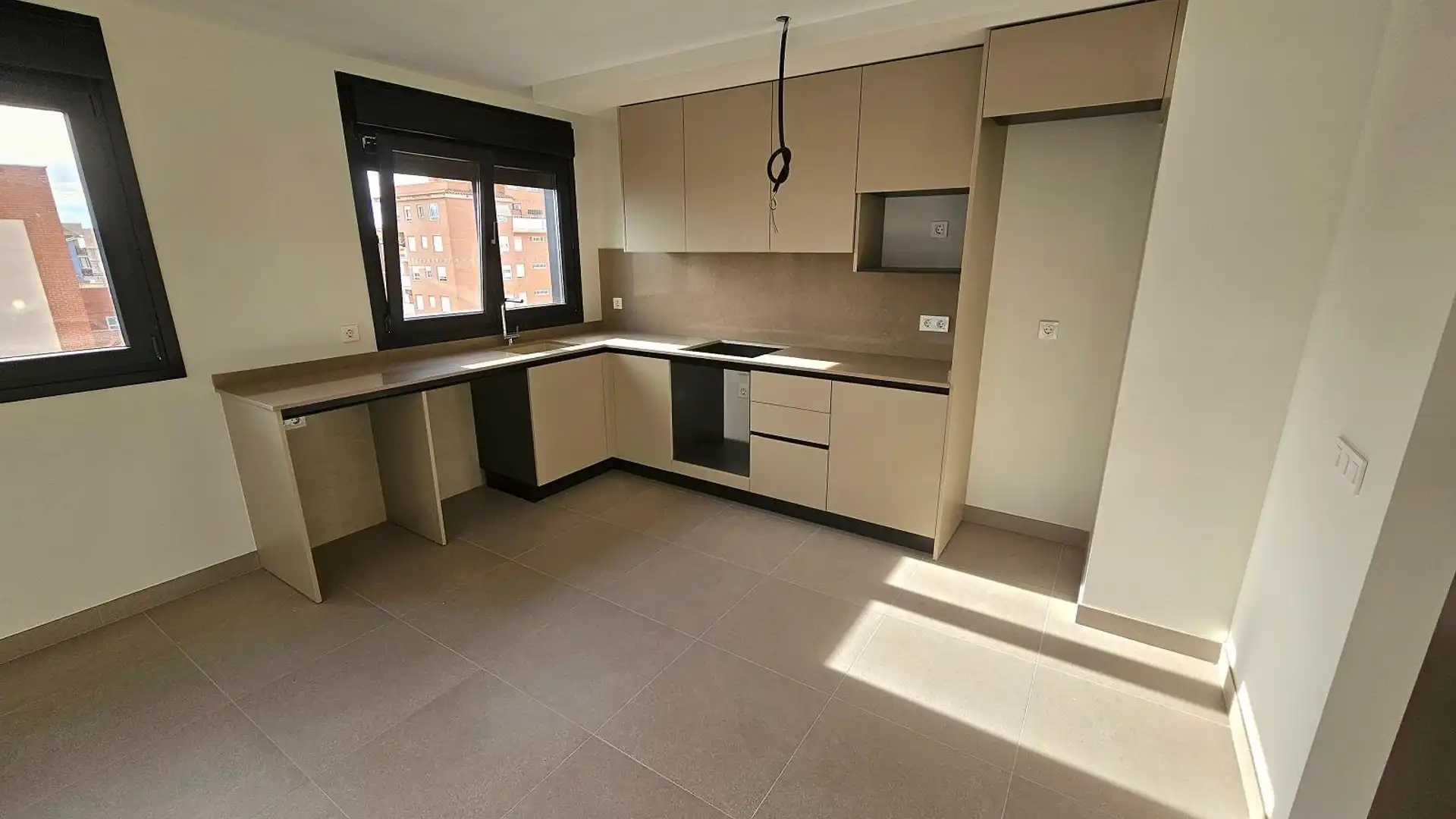 Cocina de Piso en venta en Castellón de la Plana / Castelló de la Plana con Aire acondicionado, Terraza y Trastero