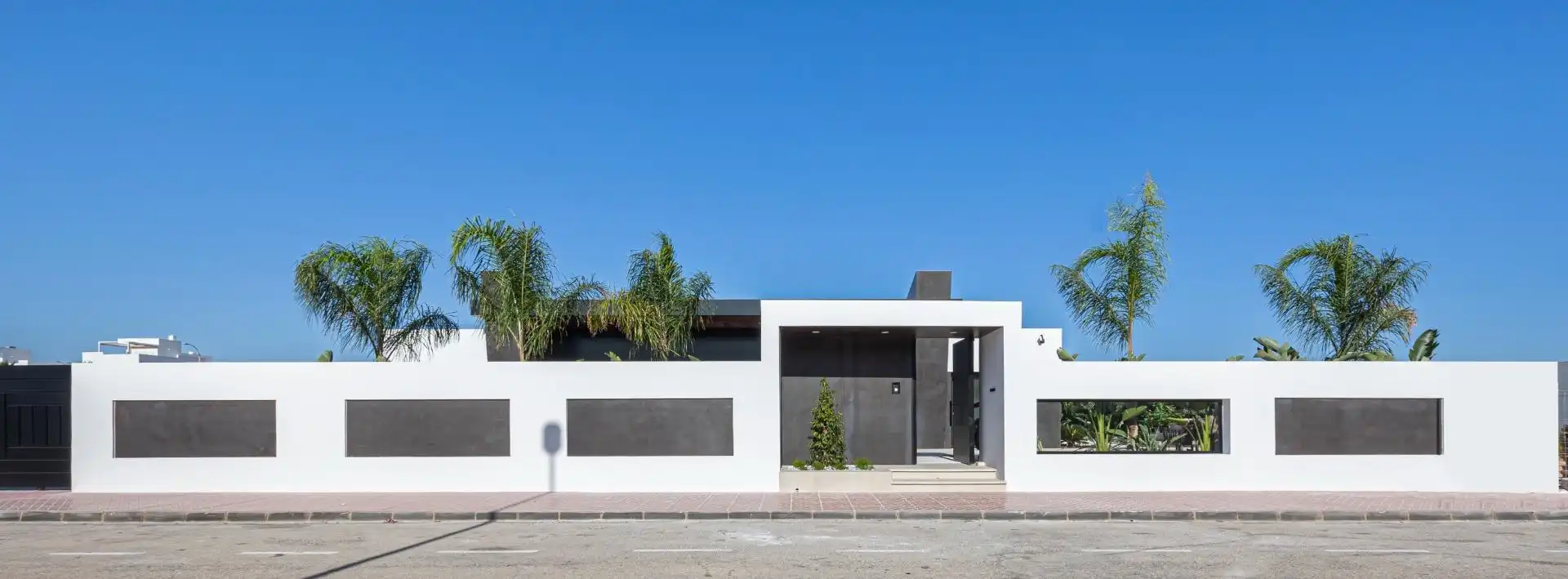 Vista exterior de Casa o xalet en venda en Rojales amb Jardí privat, Terrassa i Piscina