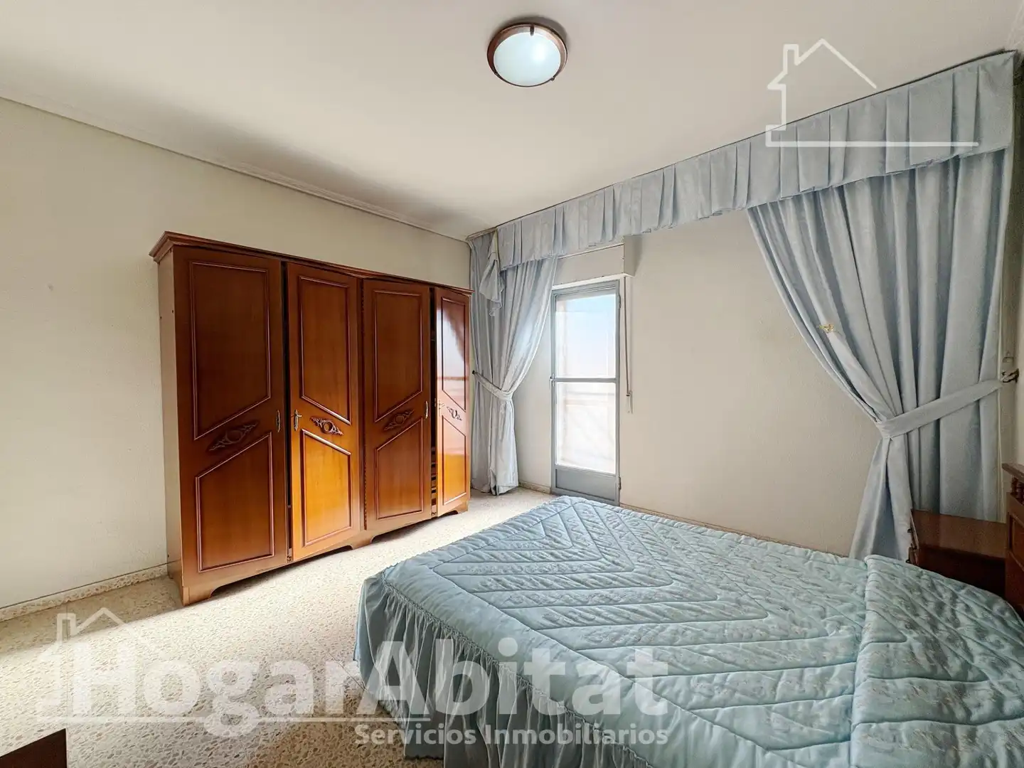 Habitación de Casa o chalet en venta en Tavernes de la Valldigna con Terraza, Trastero y Amueblado