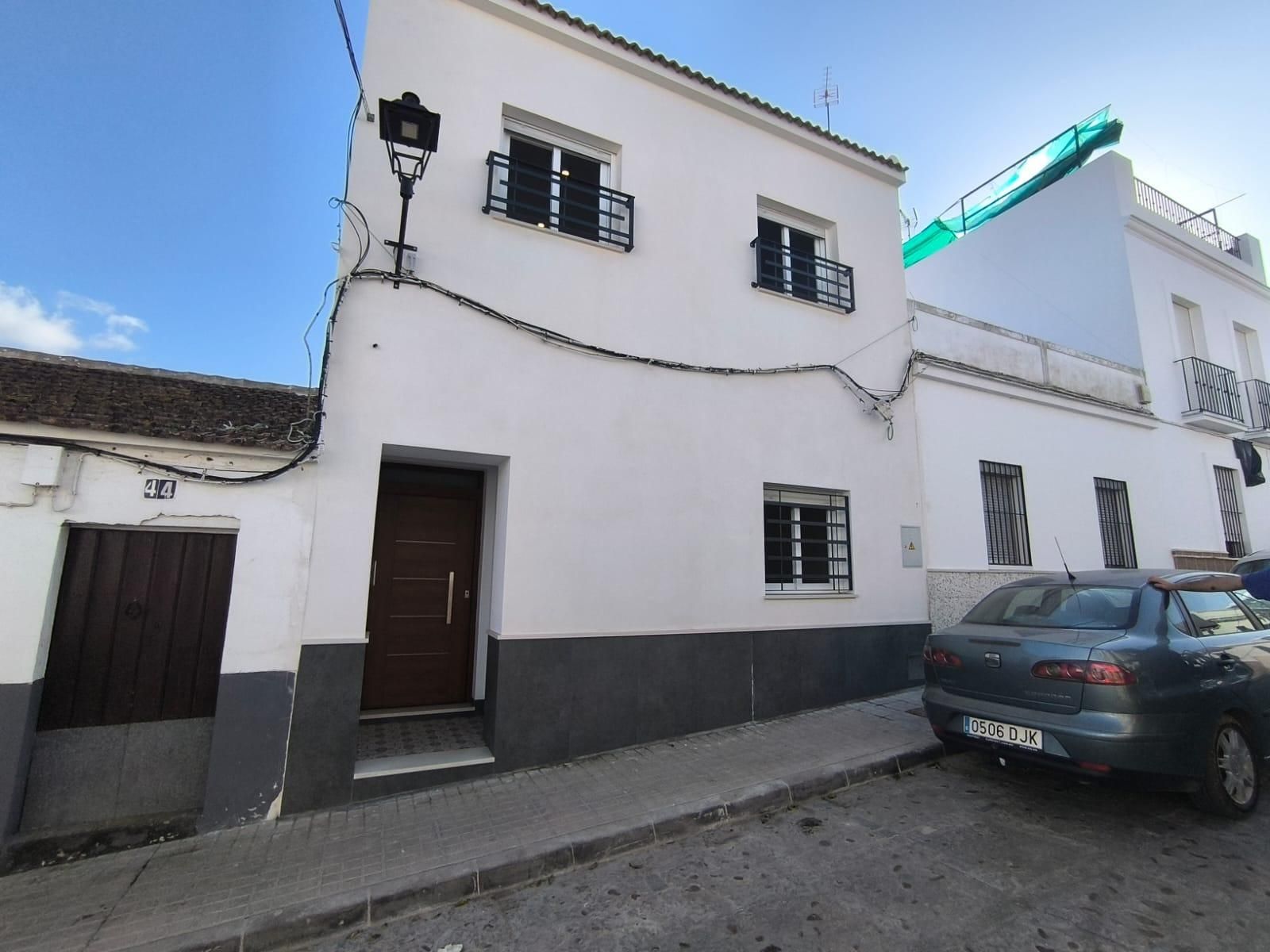 Vista exterior de Casa o xalet en venda en Fuentes de Andalucía