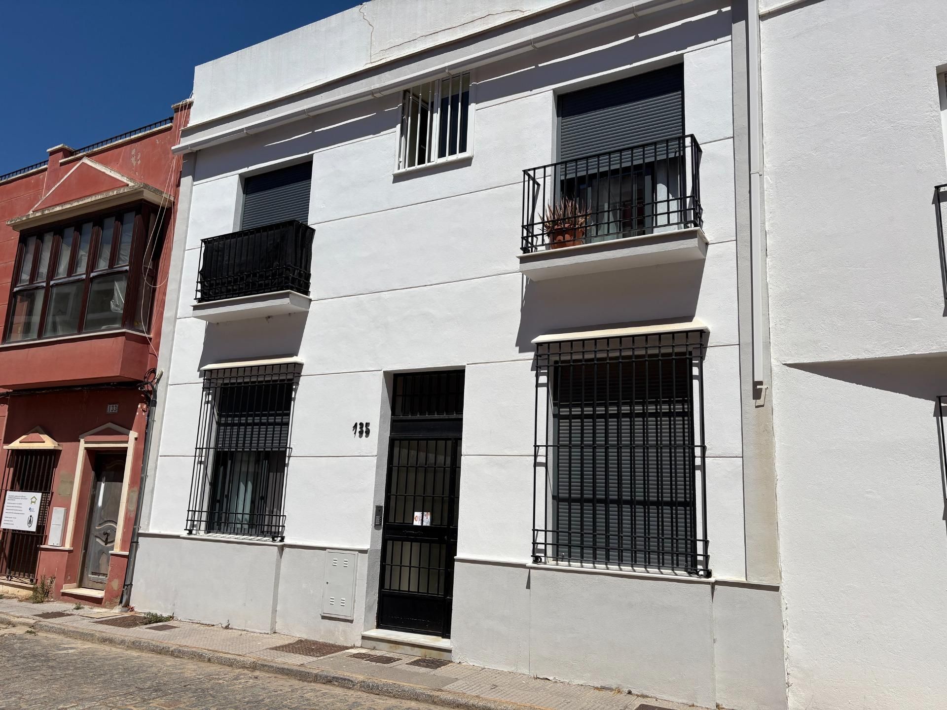 Außenansicht von Wohnungen zum verkauf in Ayamonte mit Klimaanlage und Balkon