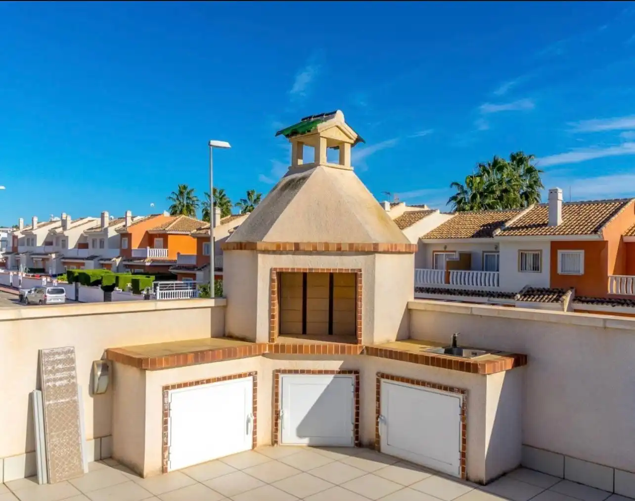 Vista exterior de Casa o chalet en venta en Rojales con Parquet, Piscina y Amueblado