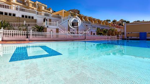 Foto 2 de Casa adosada en venta en Playa del Duque, Adeje