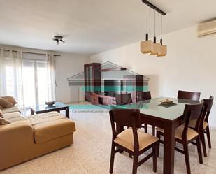 Living room of Flat to rent in  Granada Capital  with Air Conditioner