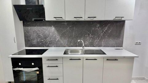 Photo 2 of Flat for sale in Calle Poeta Campos Vasallo, Mercado, Alicante / Alacant