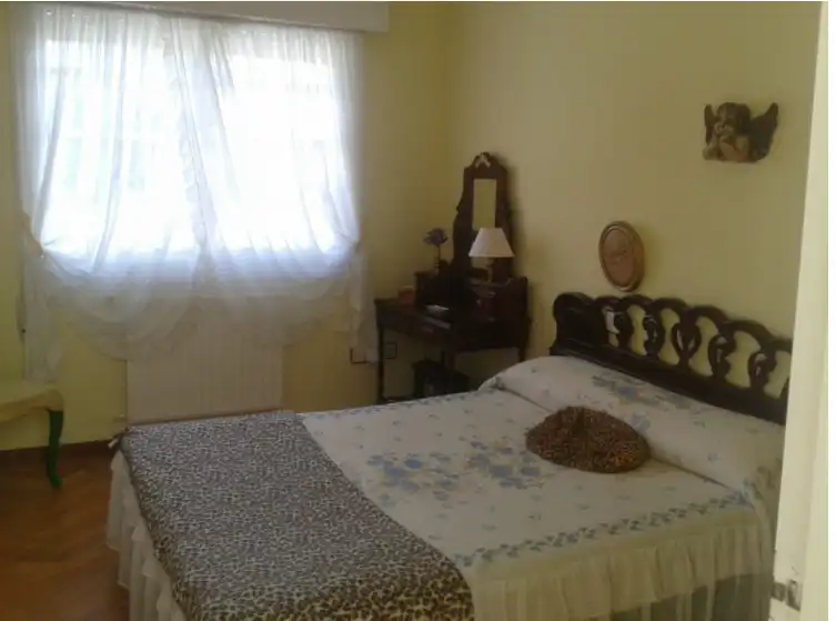 Habitación de Casa o chalet en venta en Sada (A Coruña) con Calefacción, Jardín privado y Parquet